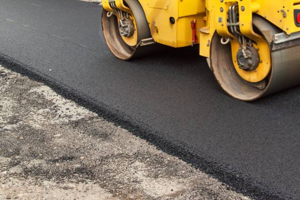 Best Driveway Paving Near Me  in Gibraltar, MI